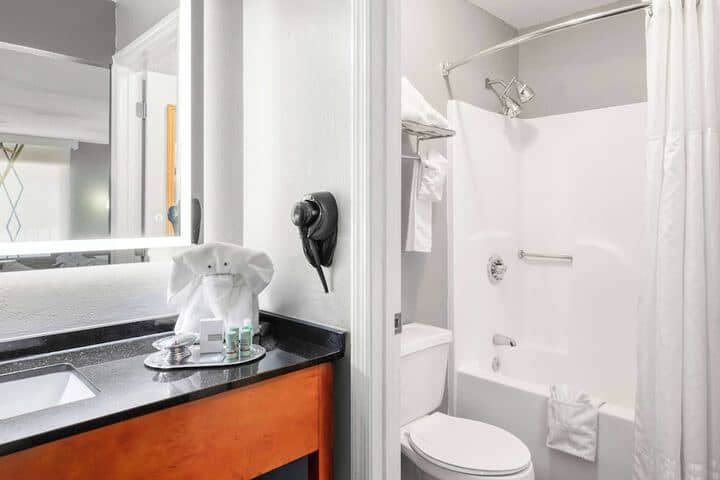 Room 20 of 45