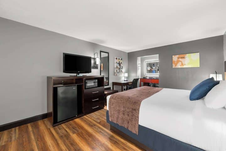 Room 13 of 45